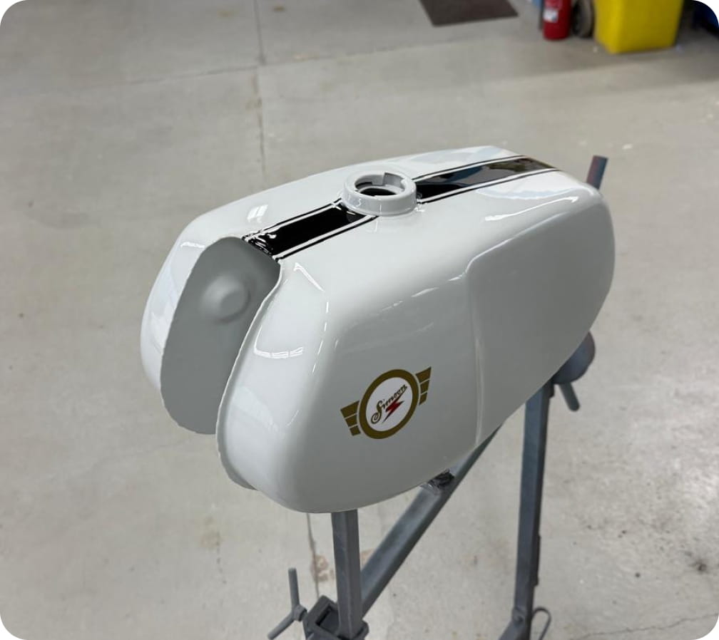 Simson Tank lackiert uni oldschool 2 Edersleben